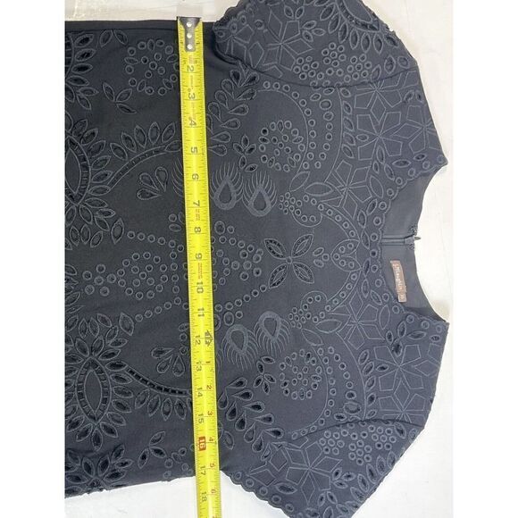 J. Mclaughlin Black Shift Dress Eyelet Embroidery Bainbridge Jewel XS - Picture 9 of 12